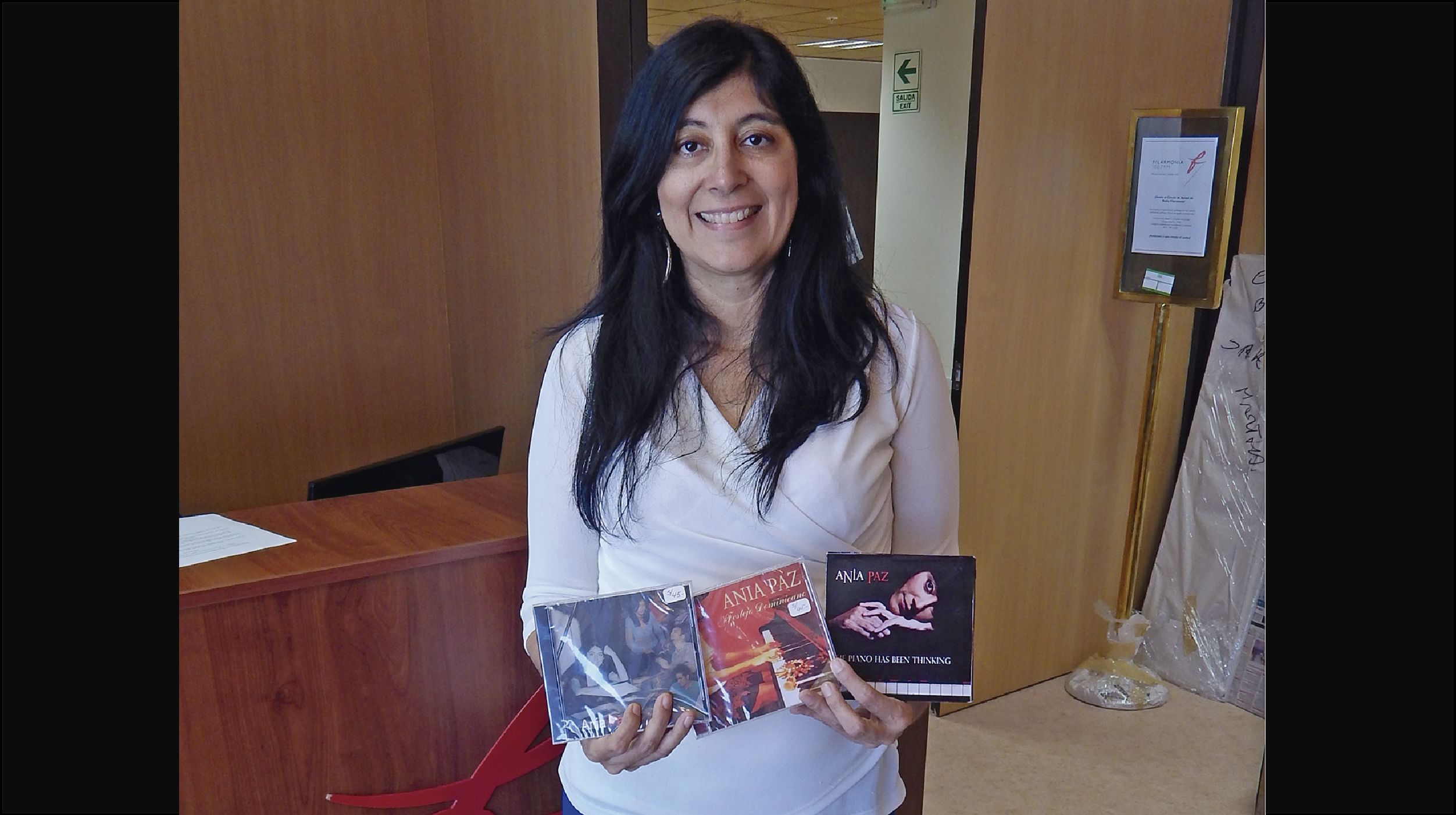 La pianista de jazz Ania Paz visitó nuestra nueva sede