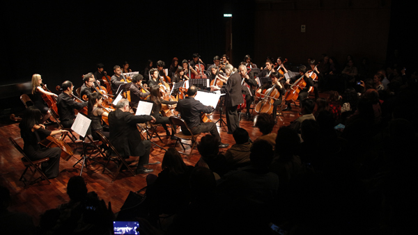 Concierto con 100 Violonchelos en la Plazuela de las Artes